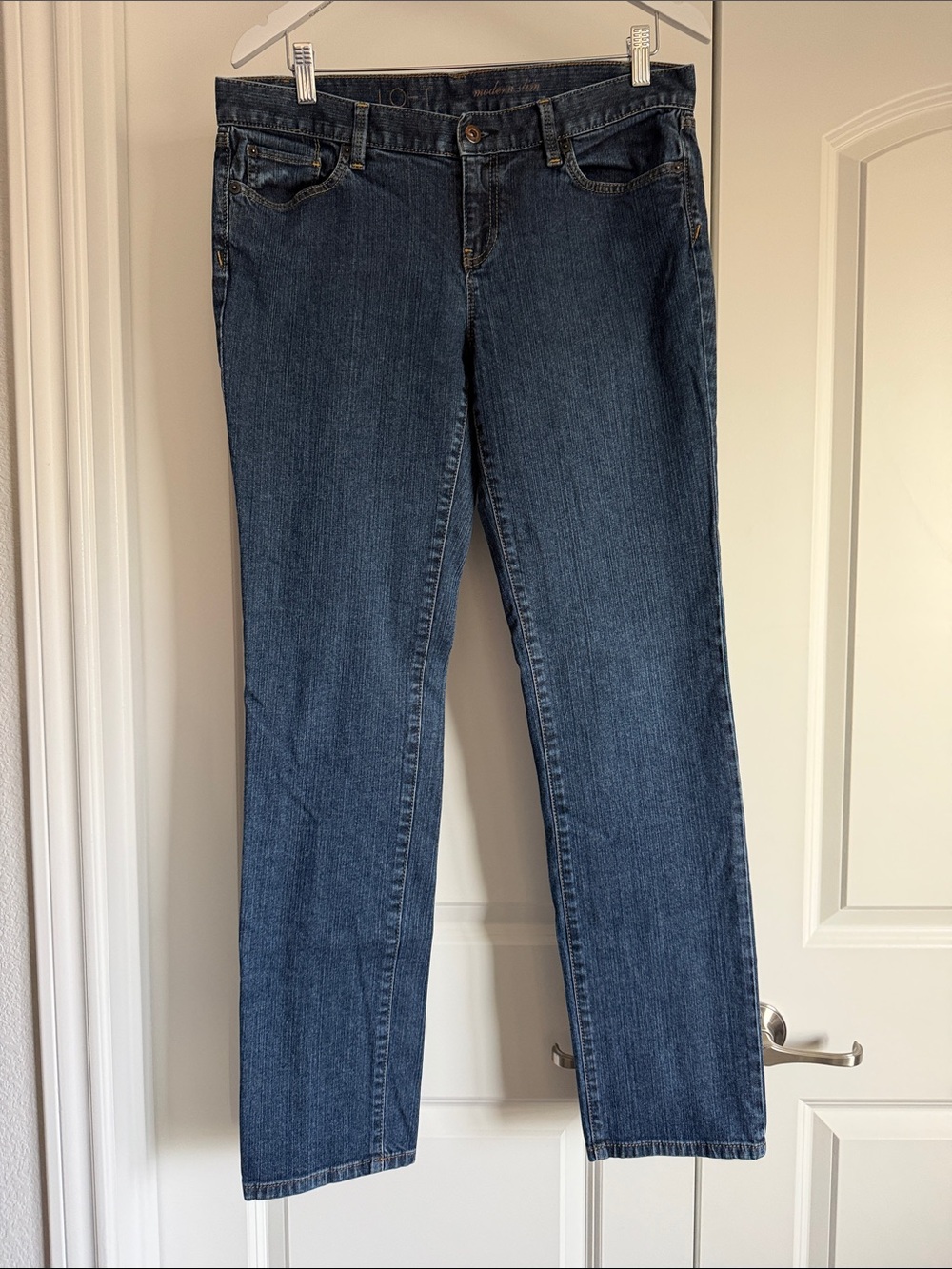 LOFT Straight-Leg Jeans in Medium Wash Blue Stretch